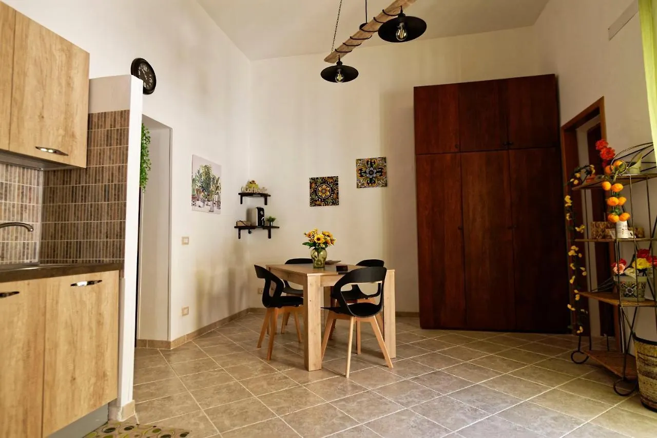 Holiday home Al Chiaro Di Luna Marsala Italy